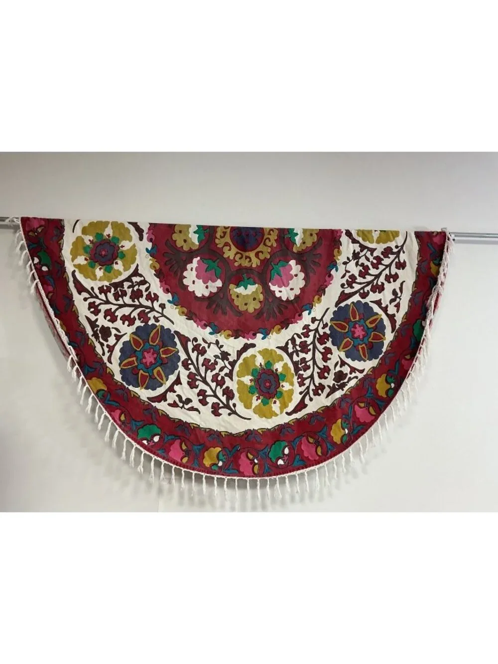 Vintage Mid Century Tablecloth Round Floral Print Fringed